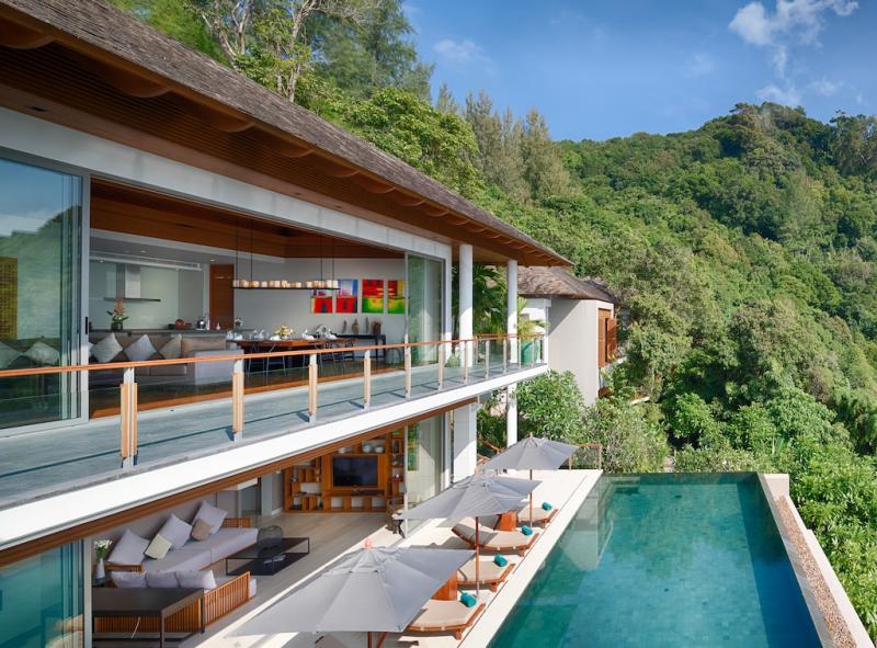 Photo Exclusive panoramic sea views villa 6 bedrooms for sale at hillsides of the Kamala Headland.