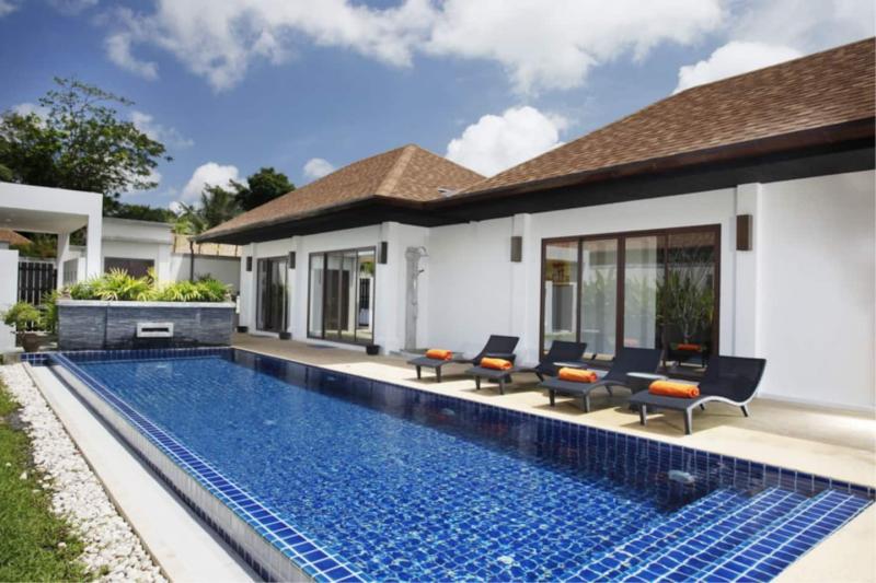 Photo Exotic Pool Villa in Rawai with 4 Bedrooms