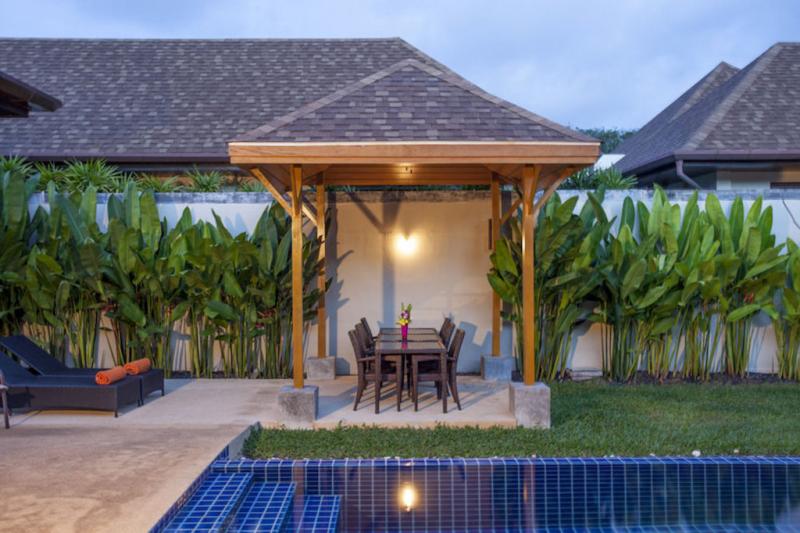 Фото Экзотическая вилла с бассейном на Раваи с 4 спальнями