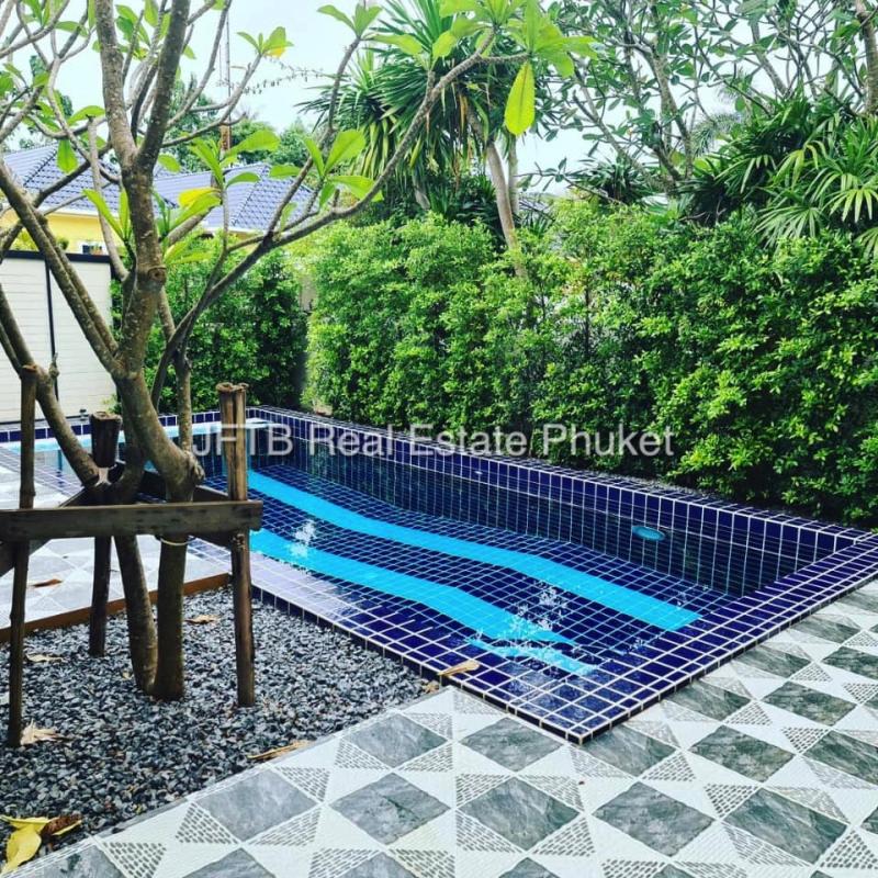 Photo Fully renovated 4 bdr pool villa for sale Located in Rawai