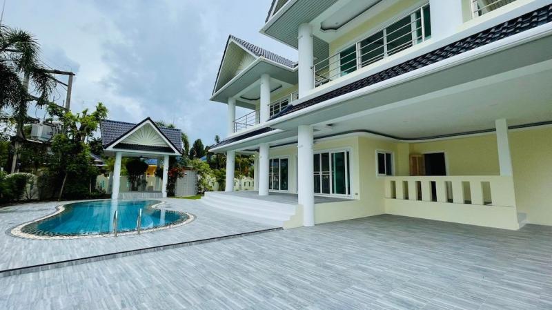 Photo Villa entièrement rénovée de 3 chambres avec piscine et grand jardin à vendre à Rawai beach