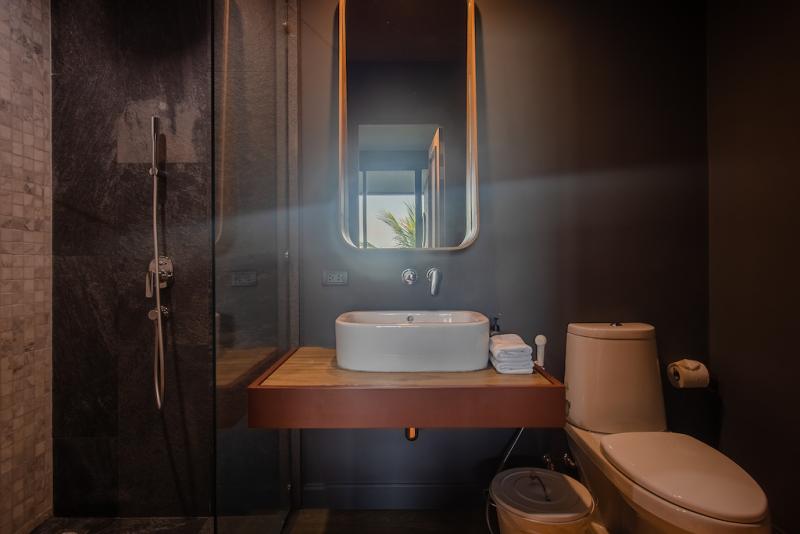 รูปภาพ คอนโดระดับไฮเอนด์ 2 ห้องนอนพร้อมวิวทะเลสำหรับขายในราไวย์