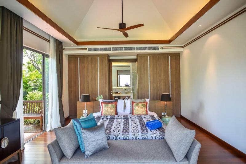 รูปภาพ High End Luxury 4 + 1 Bedroom Villa สำหรับขายในเชิงทะเล, ภูเก็ต