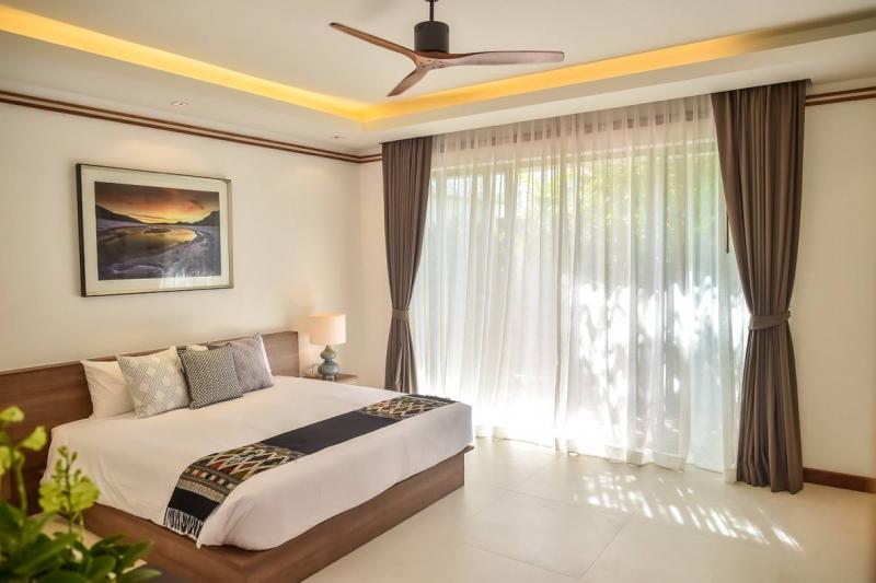 Photo High End Luxury 4+1 Bedroom Villa for Sale in Cherngtalay, Phuket
