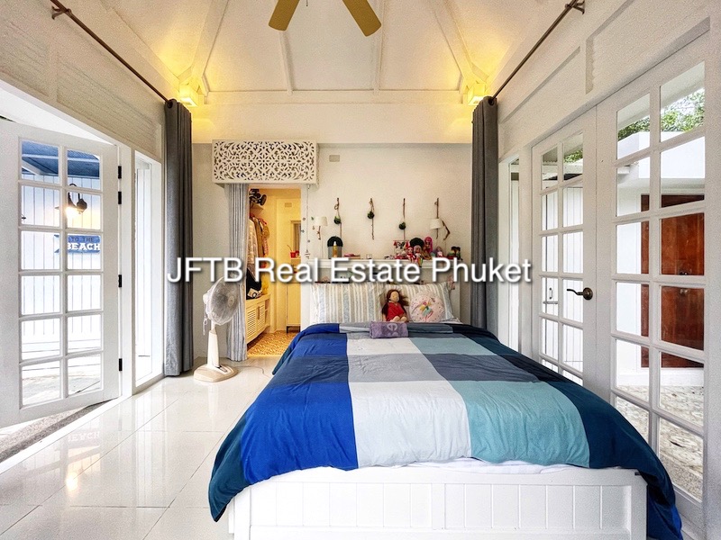 Photo Hot Deal 3 bedroom pool villa for sale in Layan, Phuket