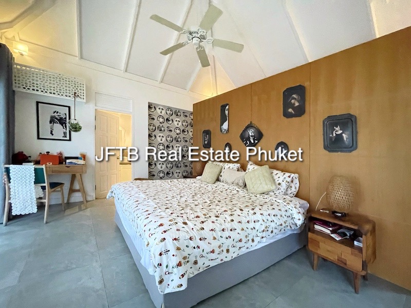 Photo Hot Deal 3 bedroom pool villa for sale in Layan, Phuket