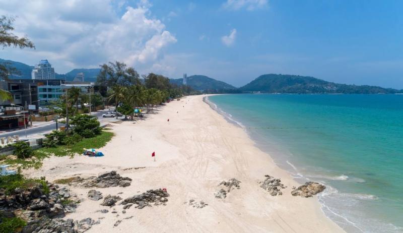 Photo Hôtel 4 étoiles proche de la plage de Patong en location longue durée