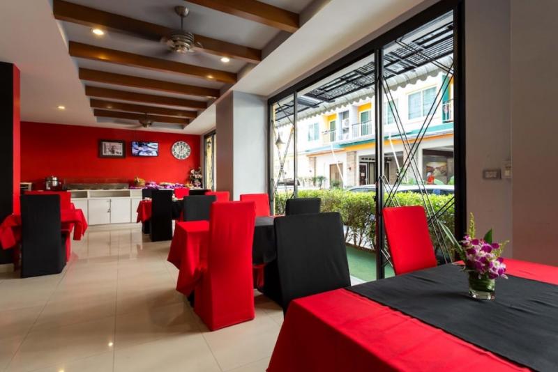 Photo Hôtel de 91 chambres avec piscine et Sky bar à vendre à Patong