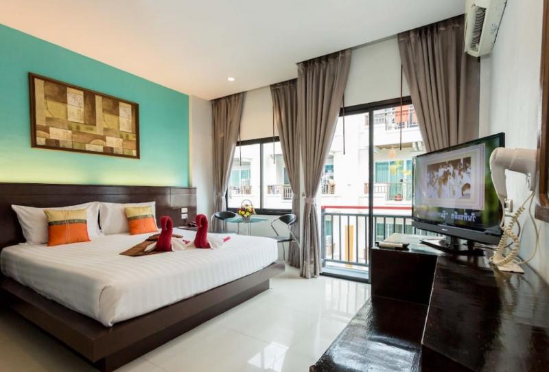 Photo Hotel with 91 rooms, Pool and Sky bar for Sale in Patong