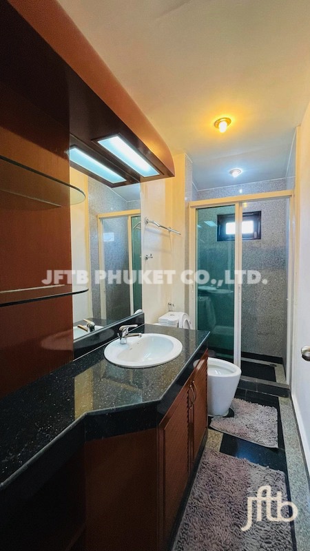 Photo Maison 4 chambres entièrement rénovée à louer à Phuket Town