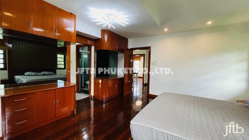 Photo Maison 4 chambres entièrement rénovée à louer à Phuket Town