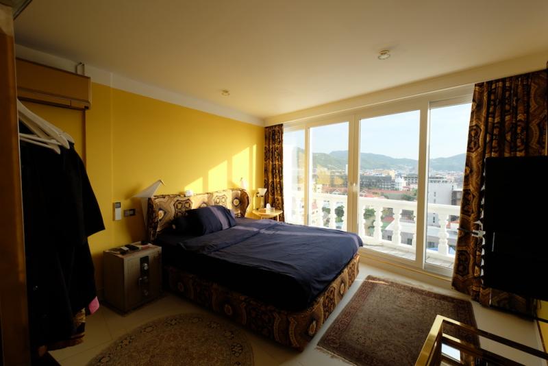 Photo Huge Sea View Apartment for Long Term Rental in Patong Beach