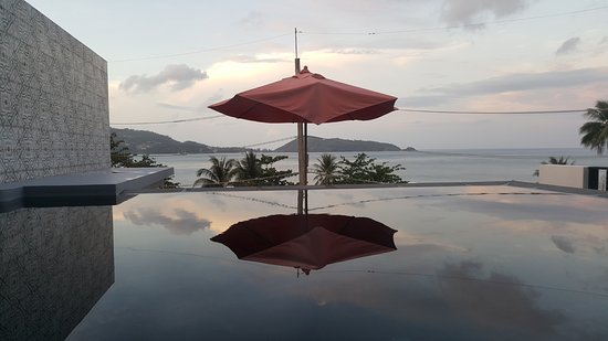 Photo  Kalim Hôtel en front de plage avec piscine et design unique à vendre près de la plage de Patong
