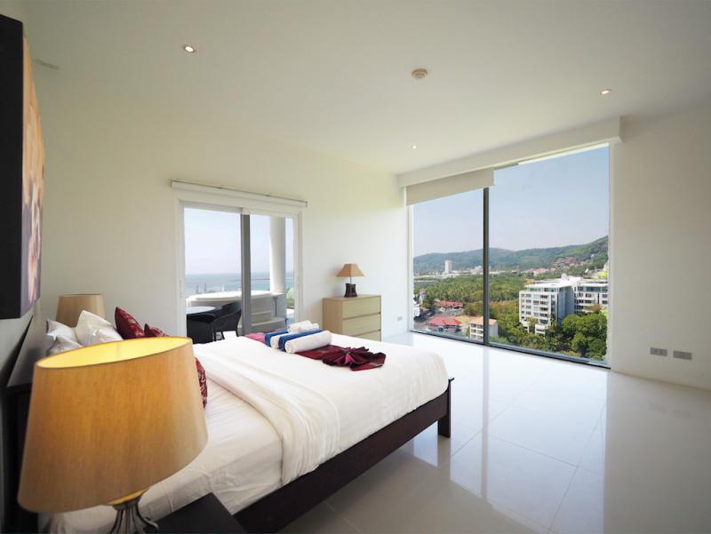 Photo Penthouse de 4 chambres avec vue sur la mer à vendre à Karon, Phuket 