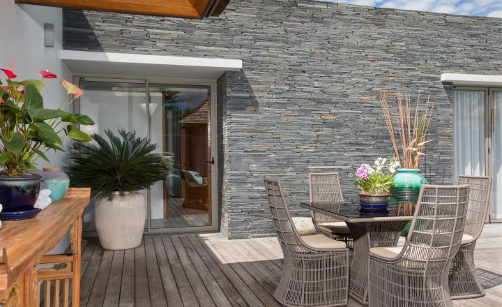 Photo Layan superb luxury 3 bedroom pool villa with big garden for sale