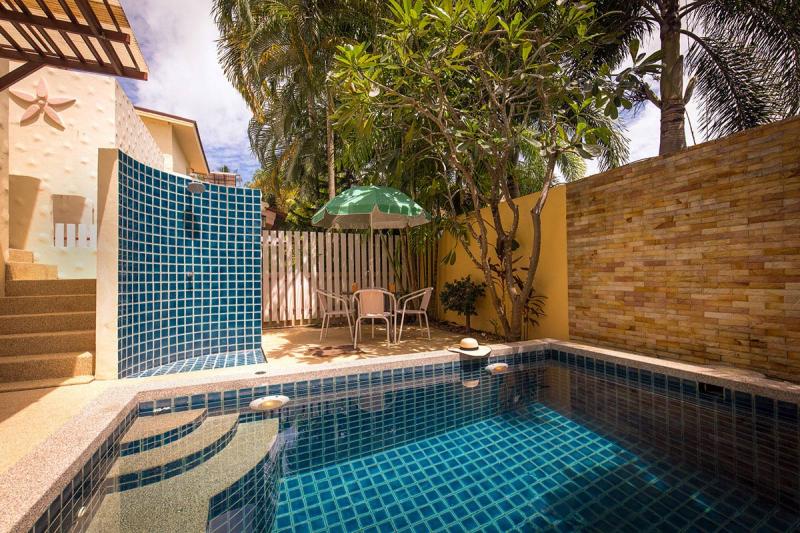 照片 可爱的 3 卧室泳池别墅在普吉岛拉威出售