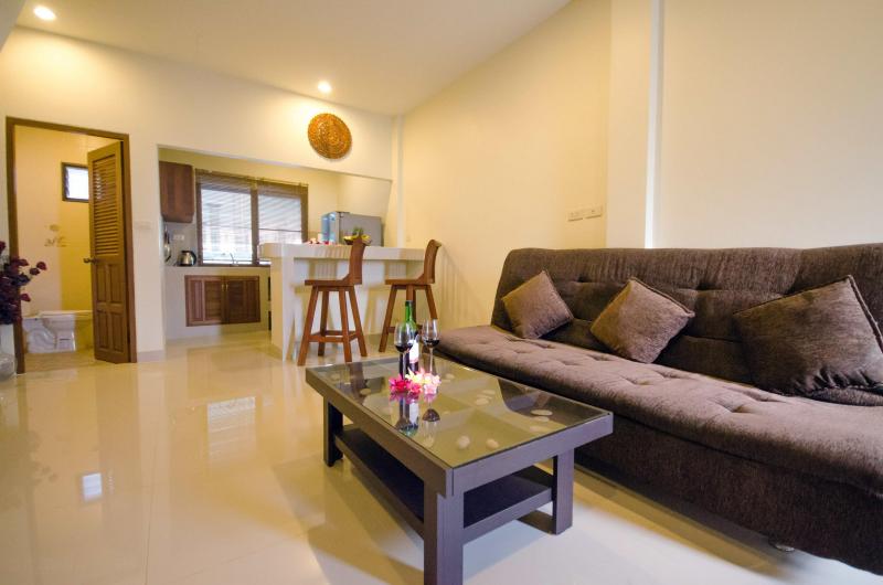Photo Appartement en duplex avec 1 chambre à louer à Rawai, Phuket, Thailande