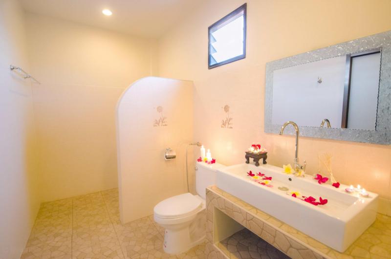 Фото Прекрасный дуплекс с 1 спальней для краткосрочной или долгосрочной аренды на Раваи, Пхукет