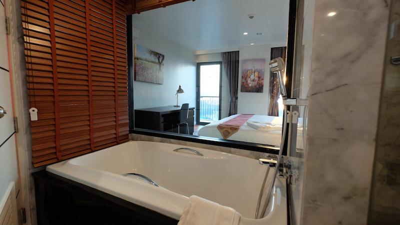 รูปภาพ เพนท์เฮาส์หรู 3 ห้องนอนพร้อมวิวทะเลแบบพาโนรามาสำหรับขายในหาดป่าตอง