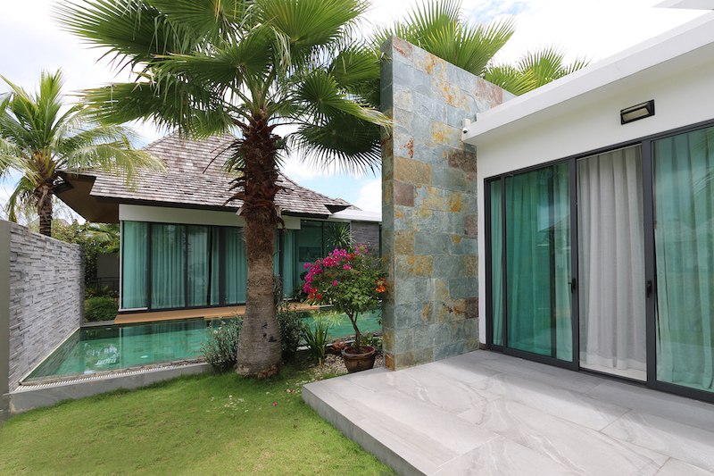Photo Luxury 4 bedroom pool villa for rent in Cherngtalay  