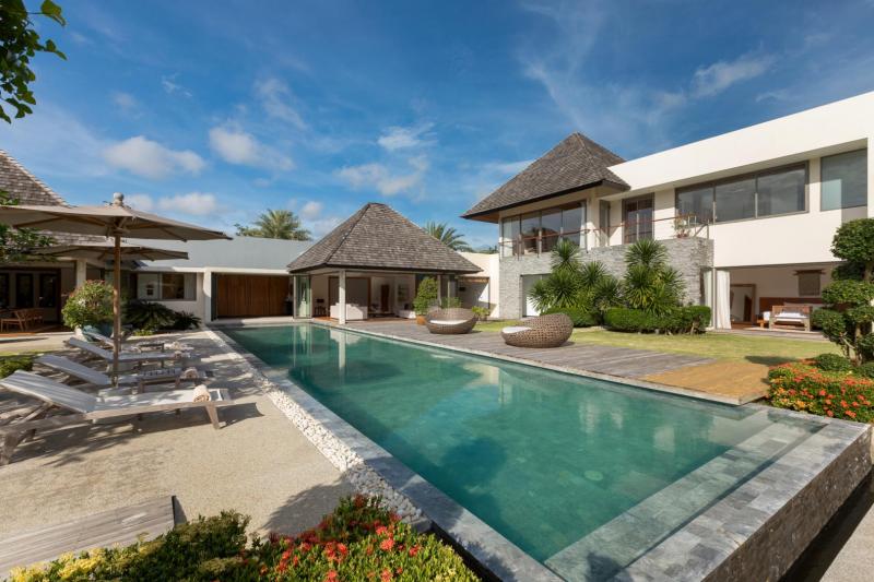 Photo Villa de luxe de 4 chambres à vendre à Layan Hills Estate