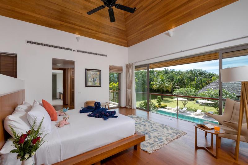 Photo Luxury 4 Bedroom Villa for sale at Layan Hills Estate