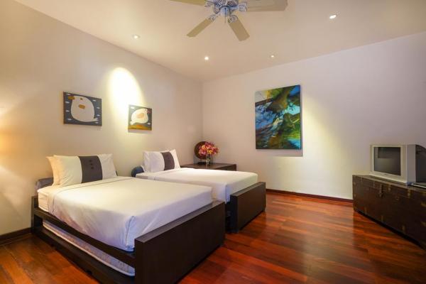 Photo Villa de luxe de 5 chambres à louer à Layan, Phuket
