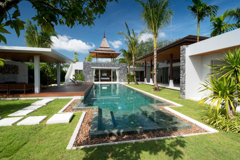 Фото Роскошная и современная вилла с бассейном на продажу на Банг Тао с первоклассным качеством строительства