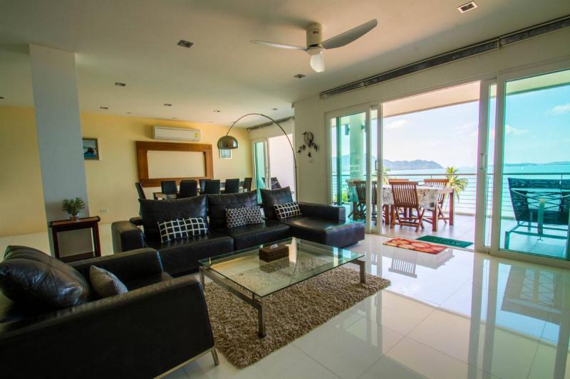 Photo Appartement de luxe en front de mer à vendre à Panwa, Phuket
