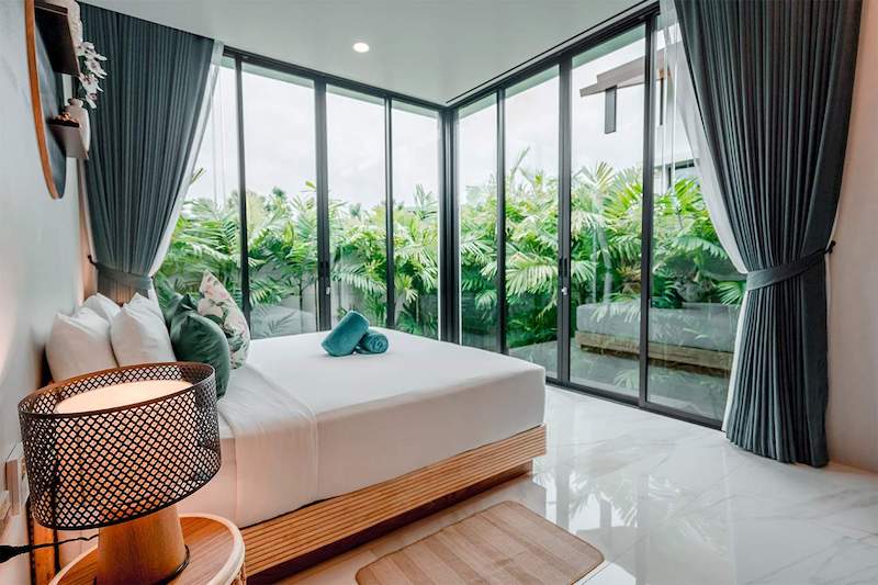 Photo Luxury new pool villa for rent in Nai Harn
