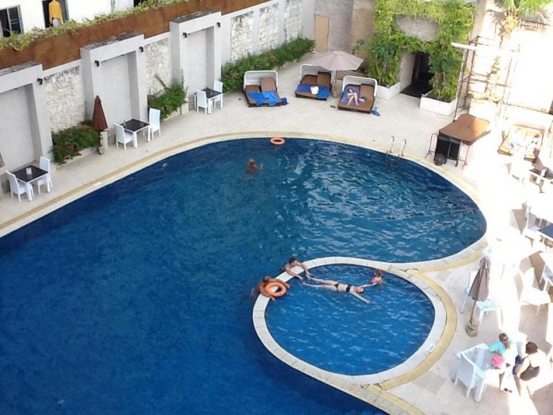 Photo Luxury Sea view 2 bedroom apartment to sale nearby Patong Beach with Hotel Facilities
