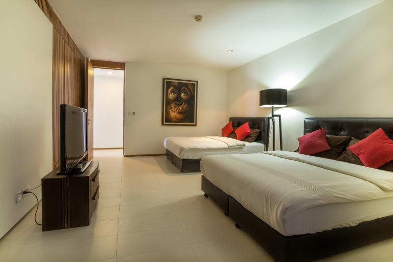 Photo Appartement luxueux avec 2 chambres et vue sur la mer à vendre à Kata, Phuket