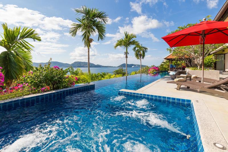 Photo Luxury Sea View 4 Bedroom Pool Villa for sale in Kalim (Patong area)