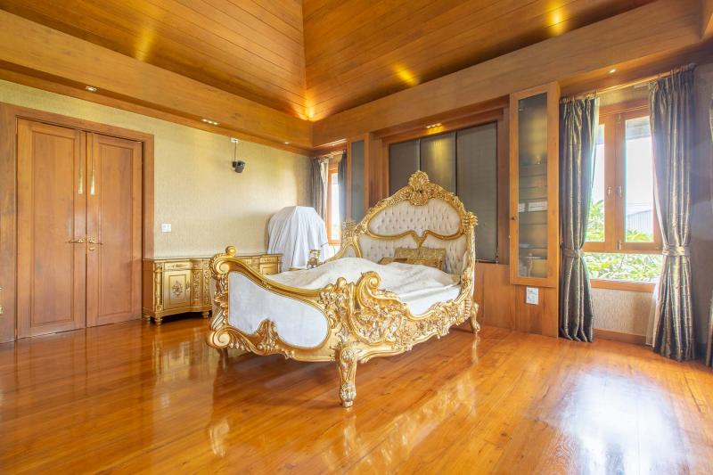 Photo Luxury Thai & Bali style villa in Bangkok, Thailand