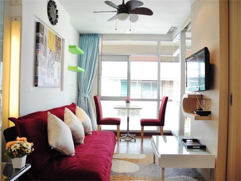 照片现代一卧室公寓在普吉岛芭东出售