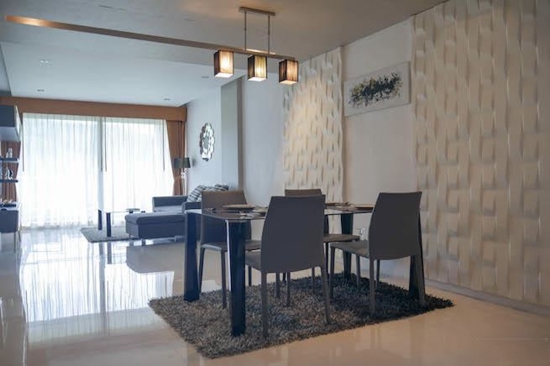 Photo 2BR appartement à Kathu Golf Condo avec un prix de vente réduit