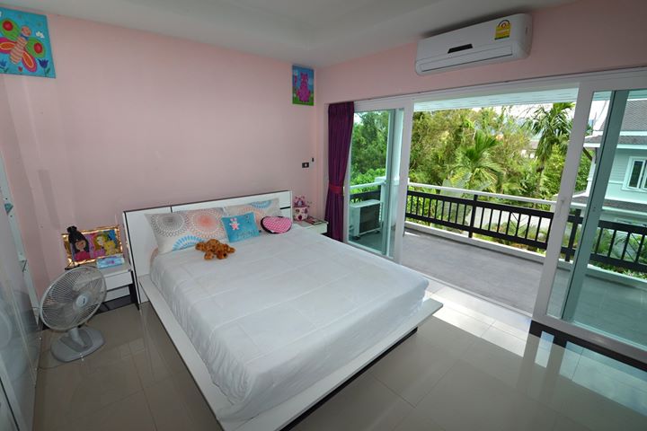 Photo Moderne Maison avec vue sur le Phuket Country Club à Kathu