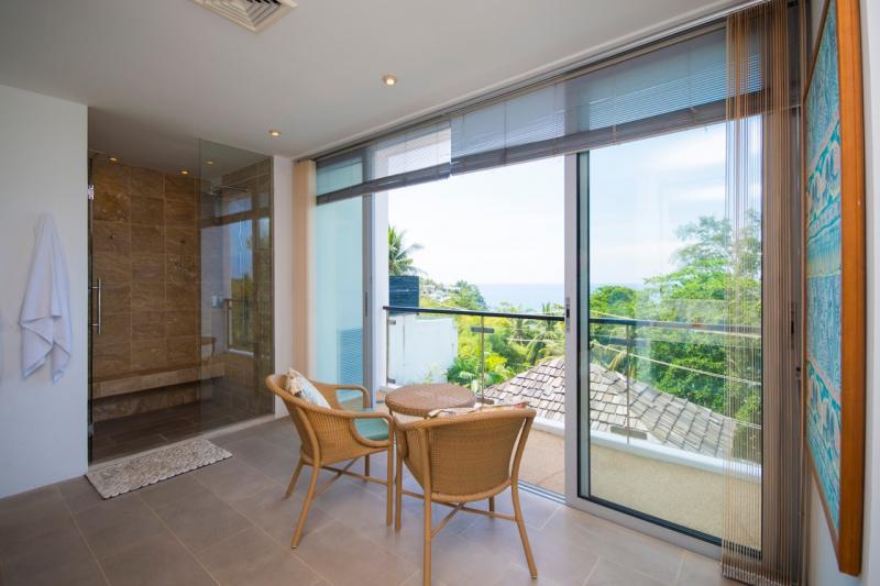 Photo Prix Discounté. Villa de luxe avec piscine et vue sur la mer, 4 chambres à vendre à Surin, Phuket