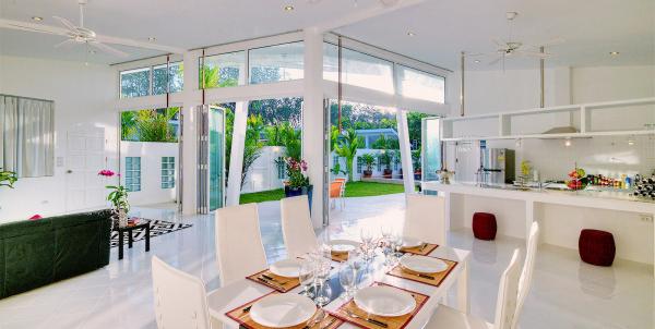 Photo Villa de luxe avec 3 chambres à louer près de Ao Po Marina, Phuket