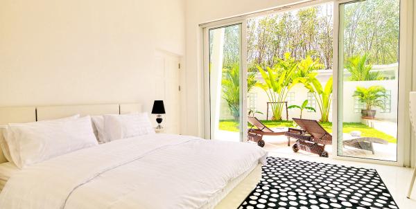Photo Tropical 3 卧室别墅出租，带游泳池，位于普吉岛 Paklok