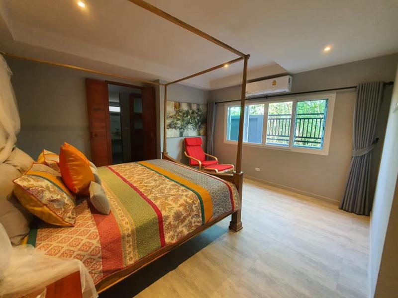 Фото Новая вилла с 4 спальнями и бассейном на продажу на Раваи, Пхукет