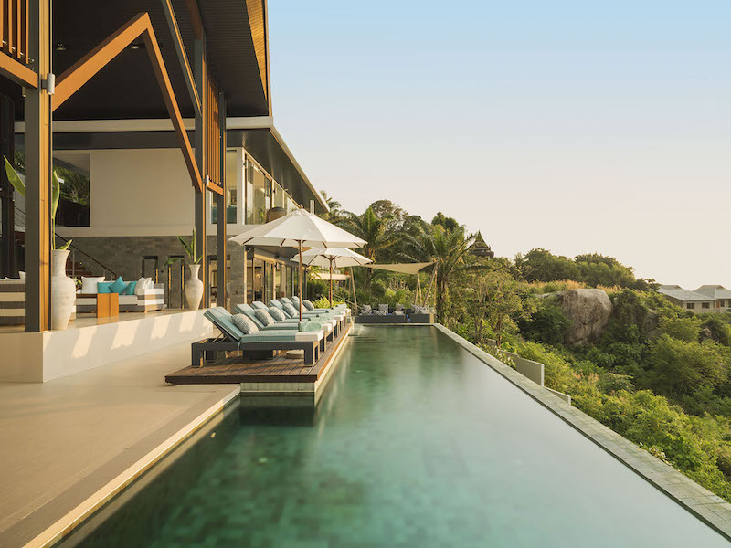 Photo Villa de 6 chambres avec vue panoramique sur la mer à vendre sur Millionaires Mile, Kamala.