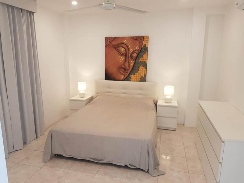 Photo Patong 2 Bedroom Condo for Rent/Sale at Diamond Condominium