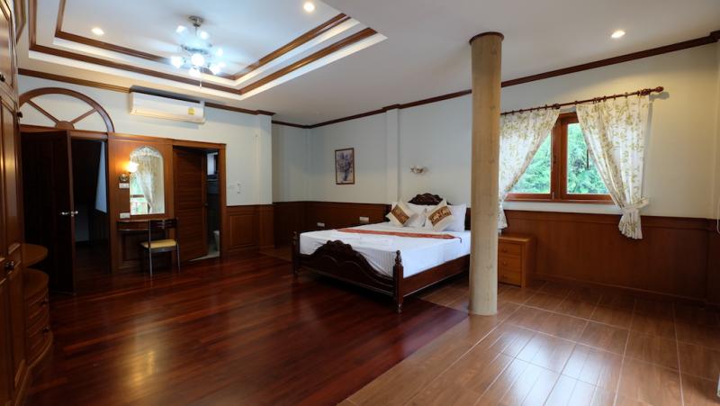 รูปภาพ ป่าตอง พูลวิลล่า 4 ห้องนอนพร้อมวิวทะเล