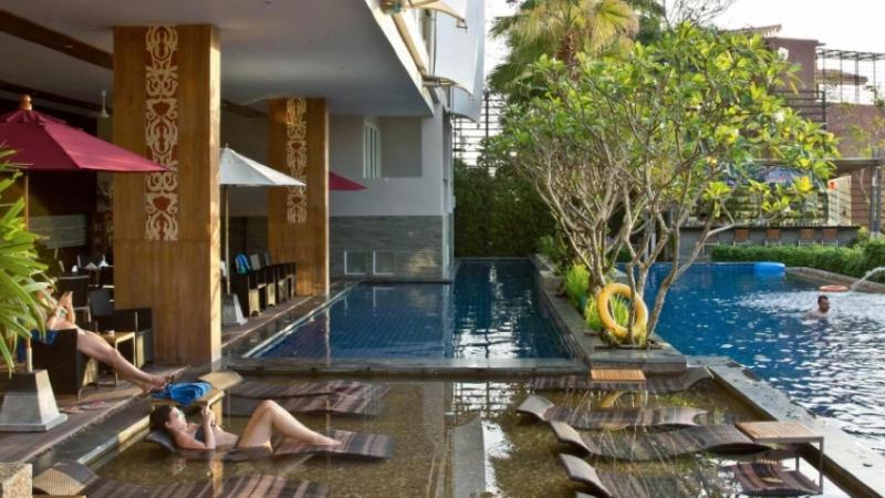Photo Patong beach 4 star hotel for sale, Phuket, Thailand
