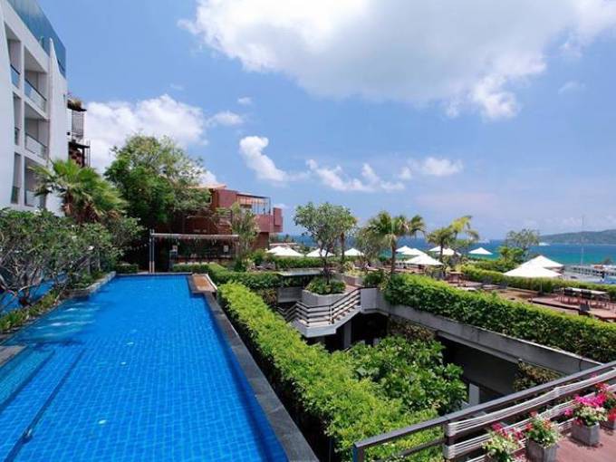 Photo Patong beach 4 star hotel for sale, Phuket, Thailand