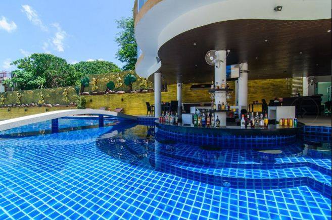 Photo Patong Beach fully furnished studio apartment for Sale with an unbeatable price