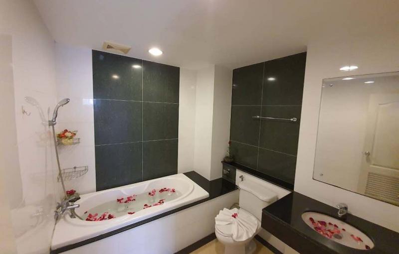 Фото Patong Beach Modern Freehold 2 Bedroom Apartment for Rent