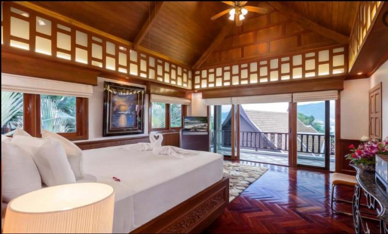 Photo Villa de luxe avec 4 chambres et vue mer à vendre à Patong, Phuket