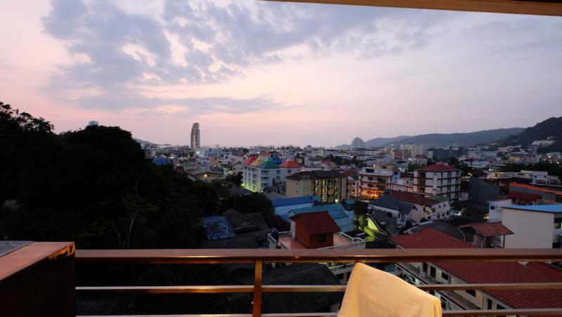 Photo Patong Sea View Studio apartment fully furnished for long term rental-